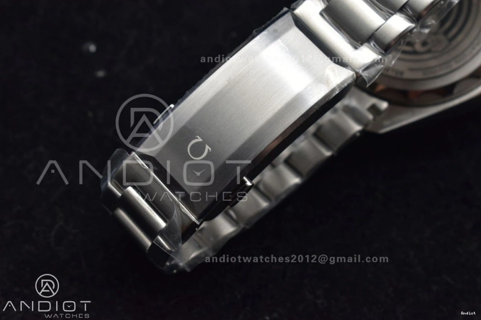 A2824 Seamaster Bracelet Blue Best 1:1 White 6000M Dial Ceramic SS SS TF Deep Ultra Edition on Bezel 0105